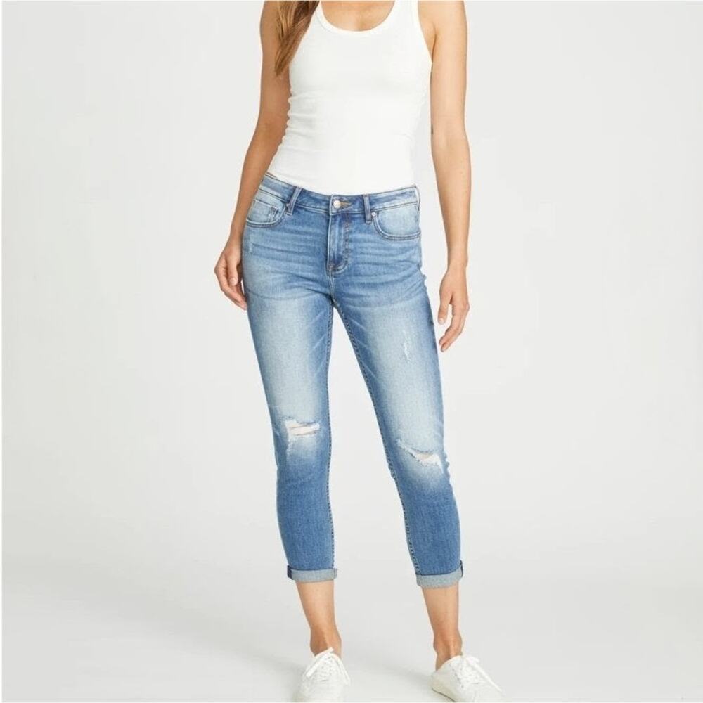 Vigoss Jeans Women's 31 Blue Light Wash Tomboy Boyfriend Jeans Mid Rise Relaxed